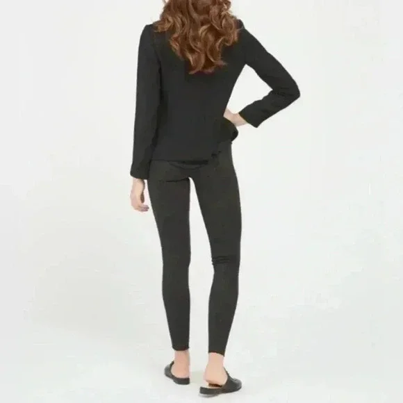 NWT Spanx Distressed Ankle Skinny Jeans, Vintage Black XS - Picture 4 of 10